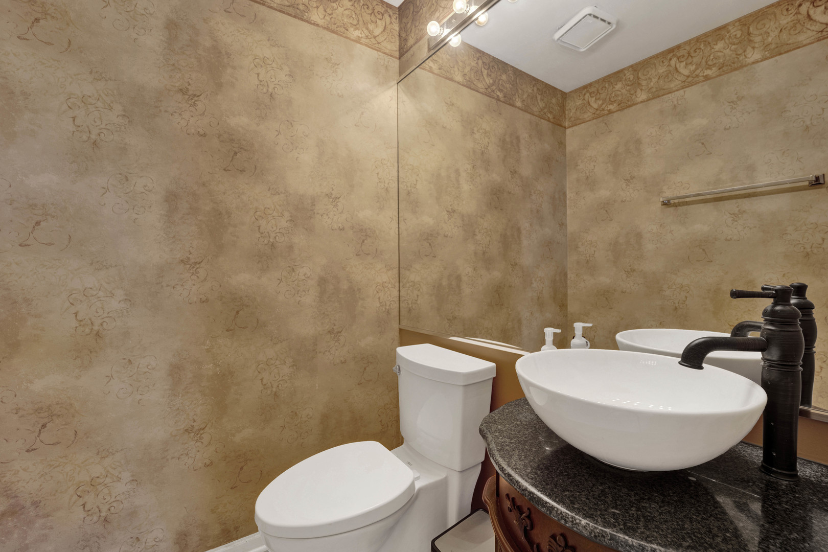 1445 South Clark Street Chicago, IL 60605 - Photo 40 of 44