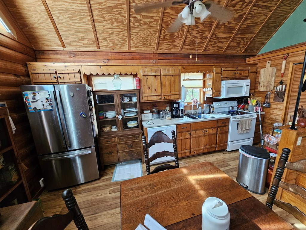 350 Rosecreek Road Murphy, NC 28906 - Photo 7 of 17