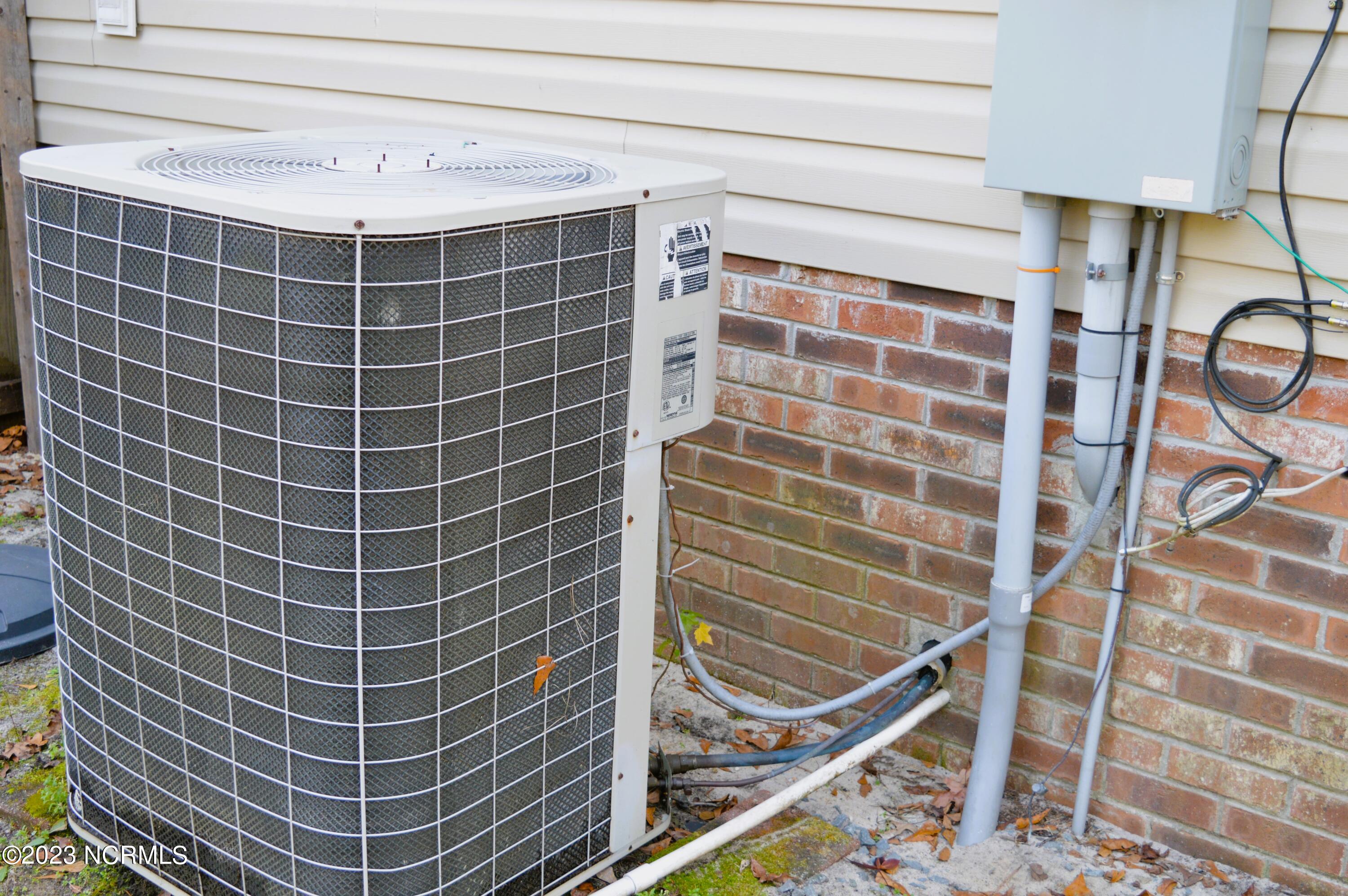 2870 Rooks Road Atkinson, NC 28421 - Photo 35 of 38 HVAC