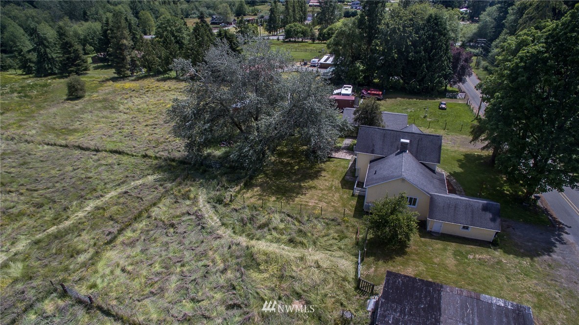 4587 Southeast Mayvolt Road Port Orchard, WA 98366 - Photo 3 of 25 Gallery Image 3