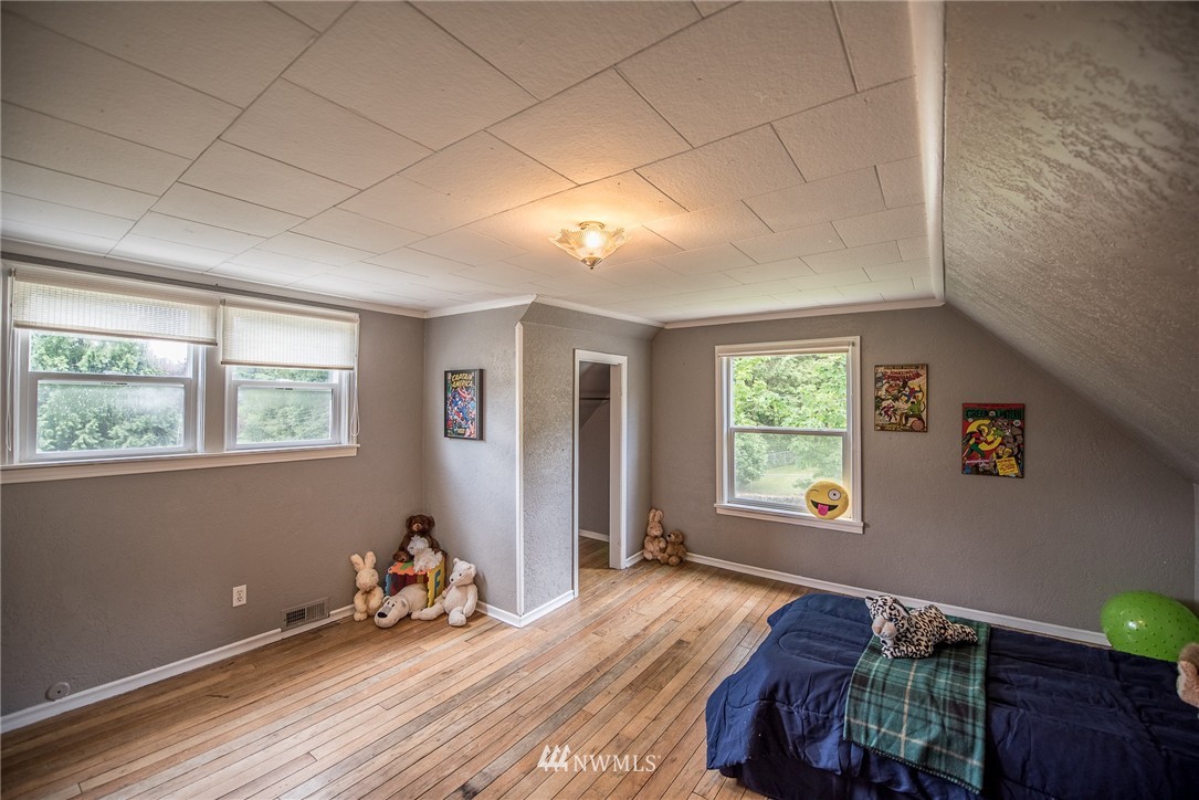 4587 Southeast Mayvolt Road Port Orchard, WA 98366 - Photo 21 of 25 Gallery Image 21