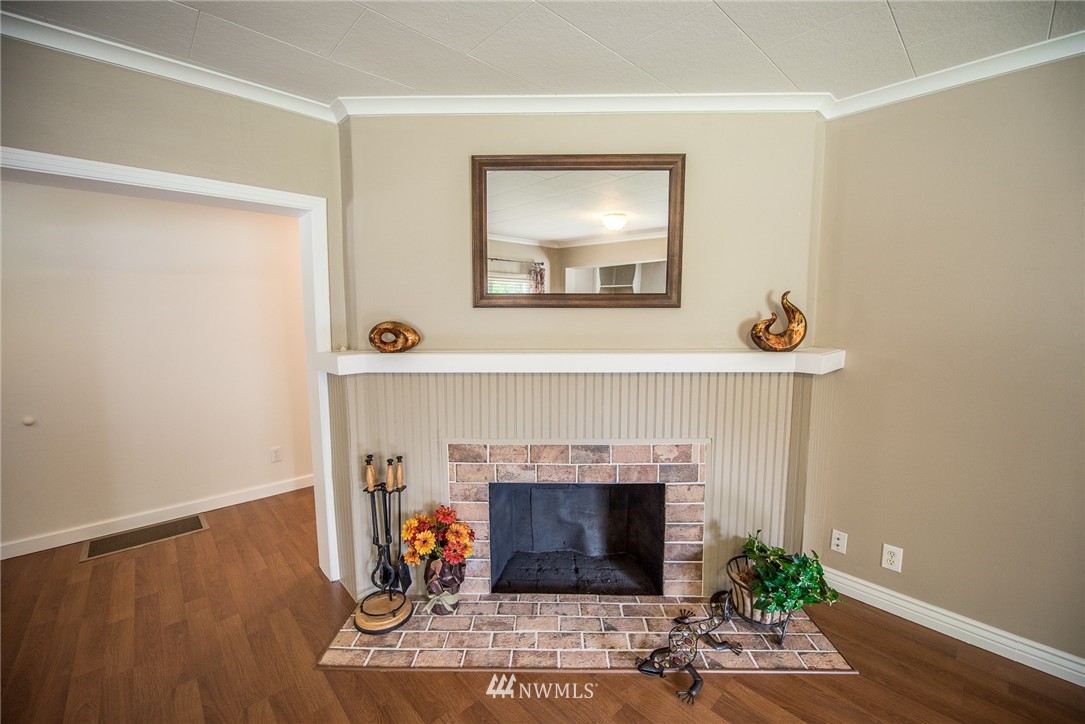 4587 Southeast Mayvolt Road Port Orchard, WA 98366 - Photo 8 of 25 Gallery Image 8