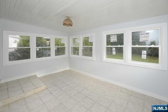 38-49 Vanore Drive Fair Lawn, NJ 07410 - Photo 11 of 22