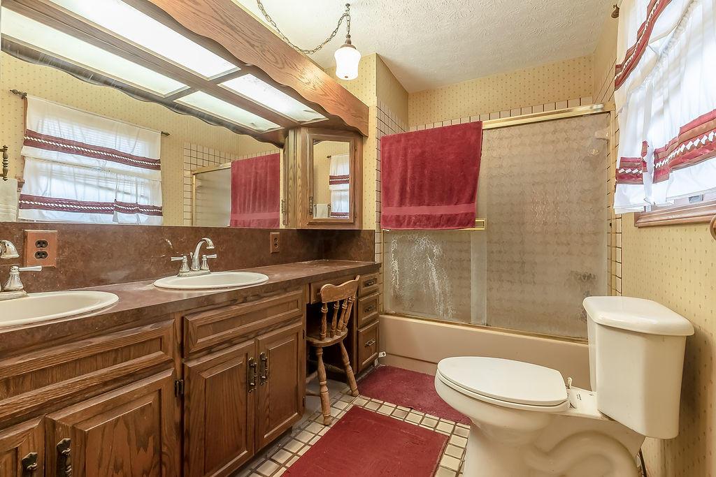 11850 Tucker Road Mount Vernon, OH 43050 - Photo 10 of 16