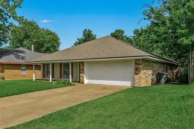 $1,700 | 5304 Susanna Drive, Bossier City, LA 71112