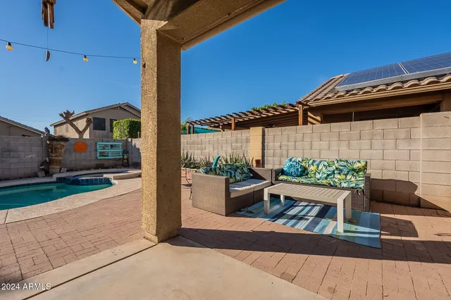 $489,000 | 3339 East Tonopah Drive, Phoenix, AZ 85050