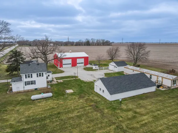 $4,000,000 | 1565 B West 9000 North Road, Manteno, IL 60950