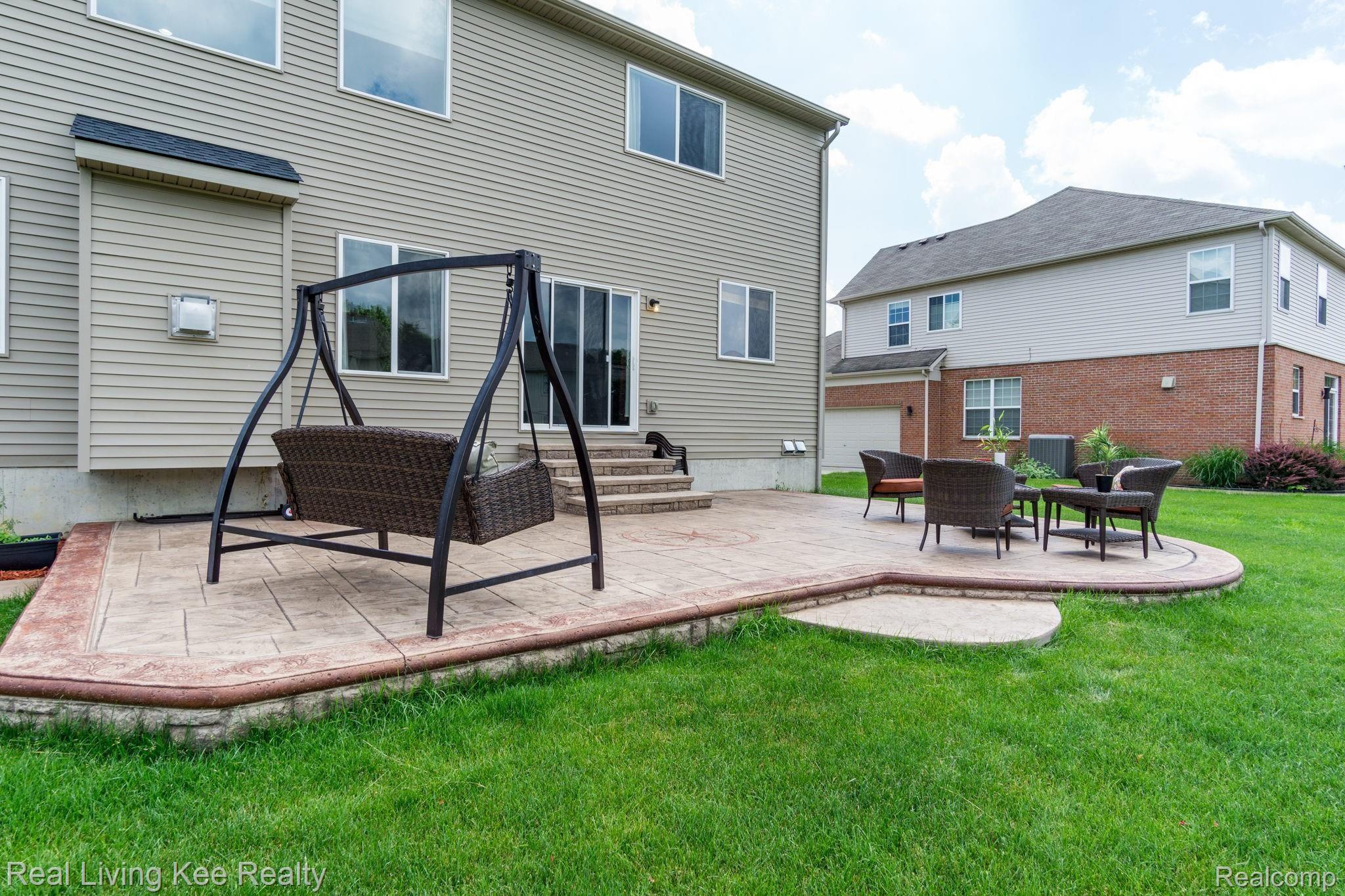 3175 Wren Lane Rochester, MI 48309 - Photo 38 of 46 3175-Wren-Ln-37.jpg