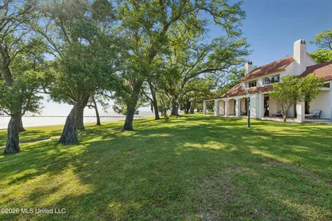 $7,000,000 | 10301 Pointe Aux Chenes Road, Ocean Springs, MS 39564