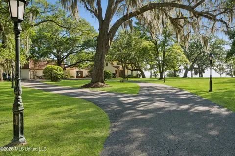 $7,000,000 | 10301 Pointe Aux Chenes Road, Ocean Springs, MS 39564