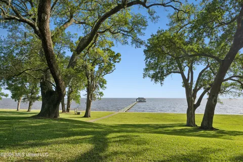 $7,000,000 | 10301 Pointe Aux Chenes Road, Ocean Springs, MS 39564