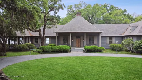 $7,000,000 | 10301 Pointe Aux Chenes Road, Ocean Springs, MS 39564