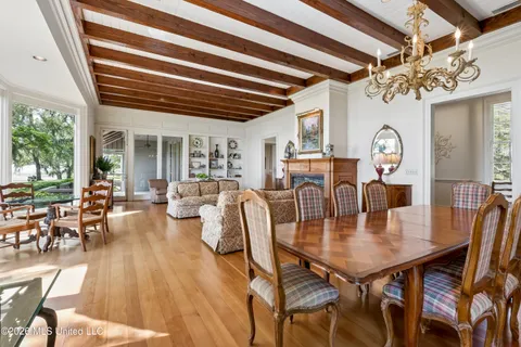 $7,000,000 | 10301 Pointe Aux Chenes Road, Ocean Springs, MS 39564