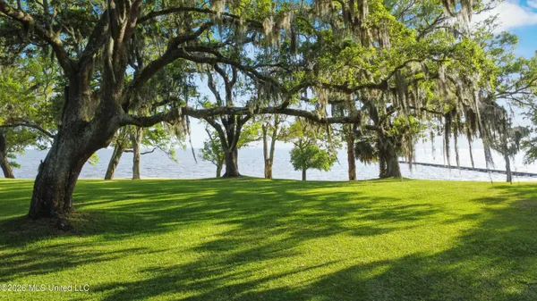 $7,000,000 | 10301 Pointe Aux Chenes Road, Ocean Springs, MS 39564