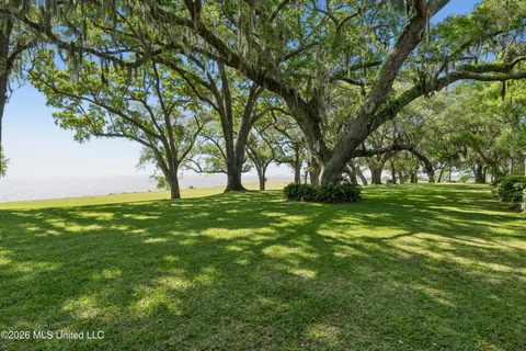 $7,000,000 | 10301 Pointe Aux Chenes Road, Ocean Springs, MS 39564