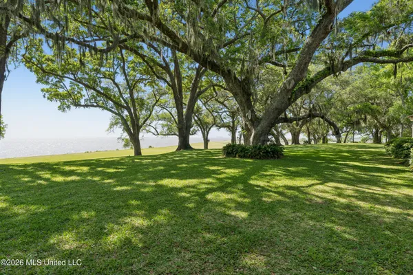 $7,000,000 | 10301 Pointe Aux Chenes Road, Ocean Springs, MS 39564