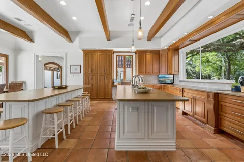 $7,000,000 | 10301 Pointe Aux Chenes Road, Ocean Springs, MS 39564