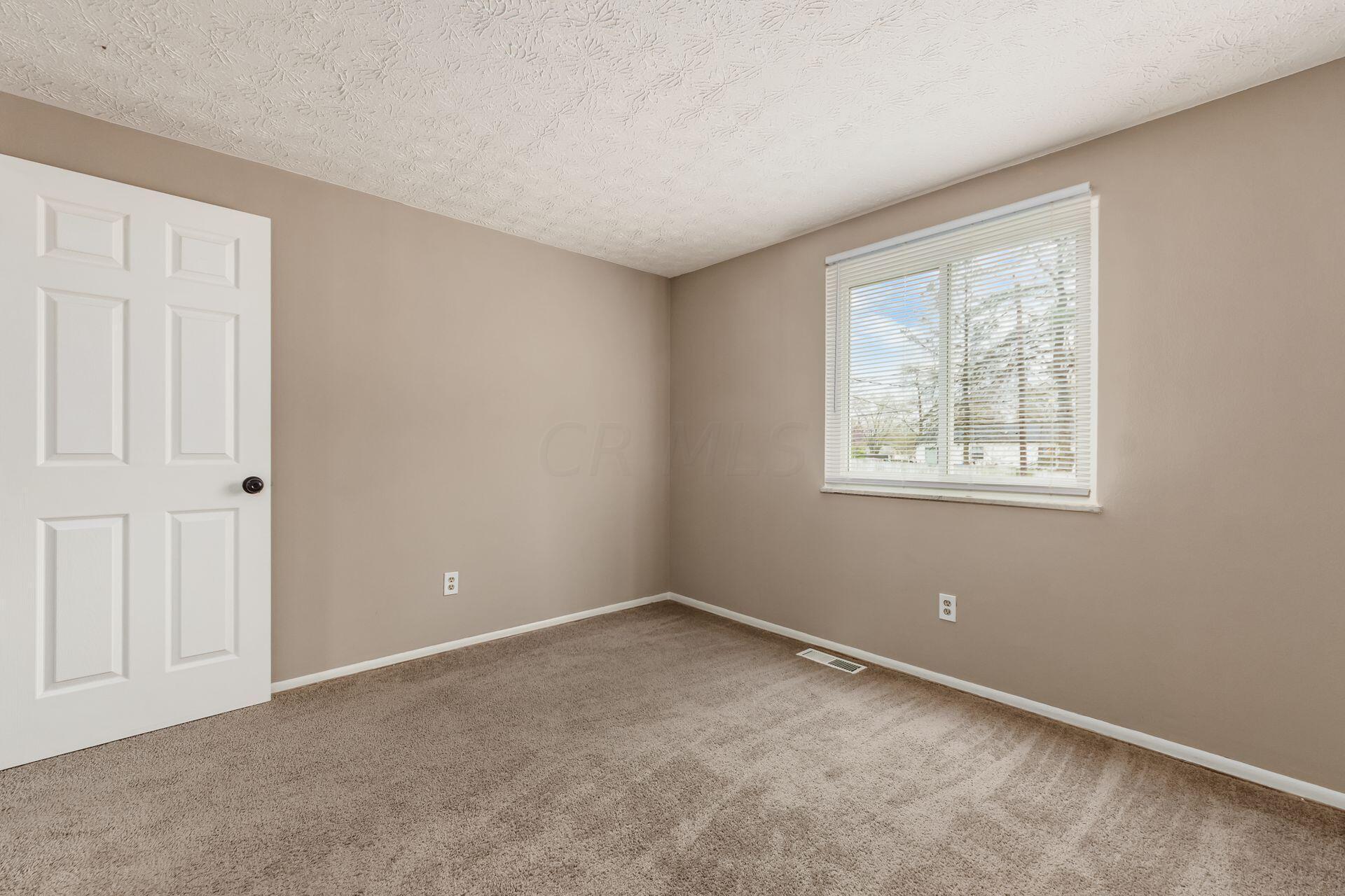 2970 Upton Road East Columbus, OH 43232 - Photo 15 of 31 Bedroom #1