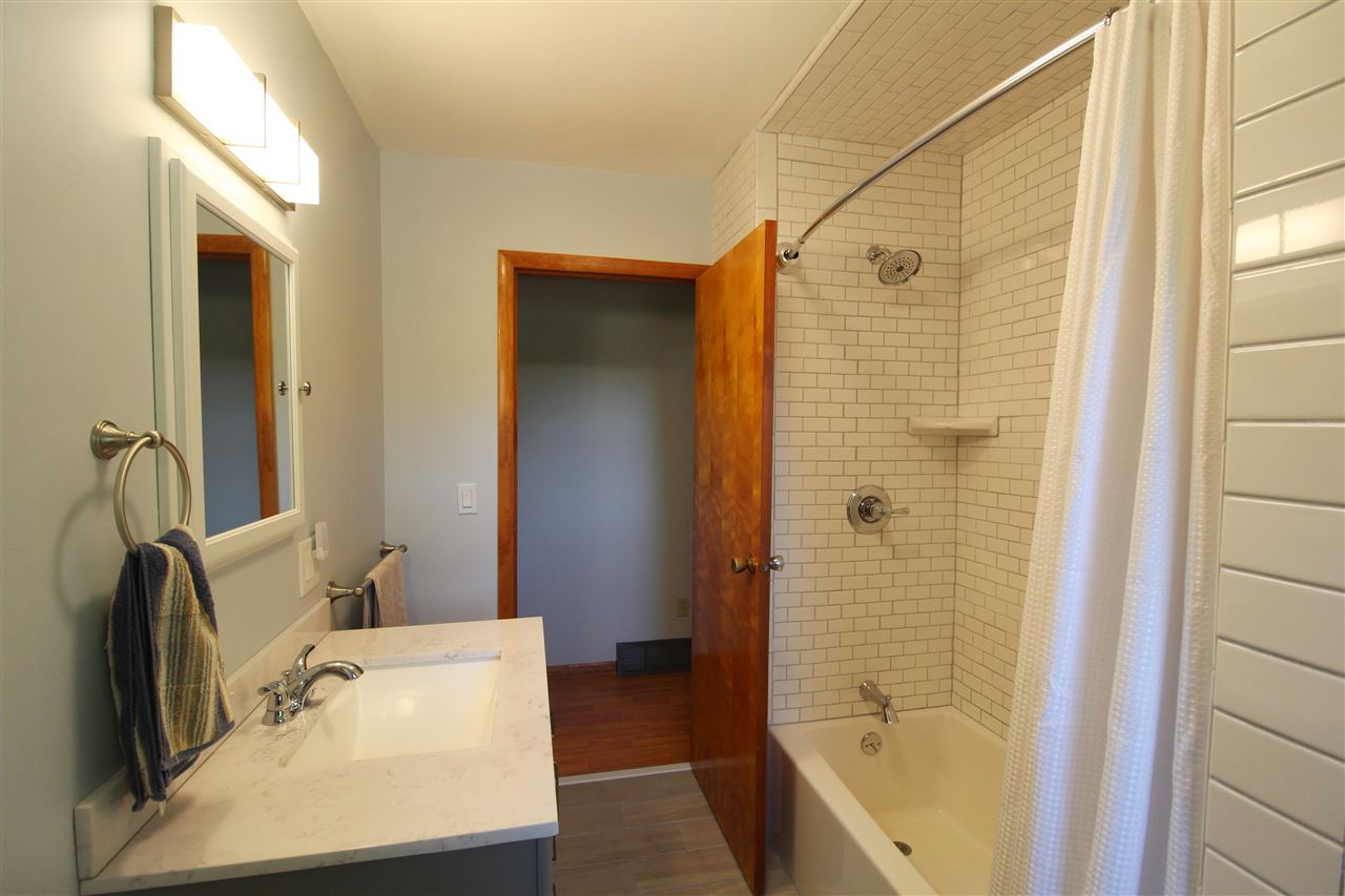 1505 Garrison Road Owosso, MI 48867 - Photo 15 of 28 50050741-14.JPG