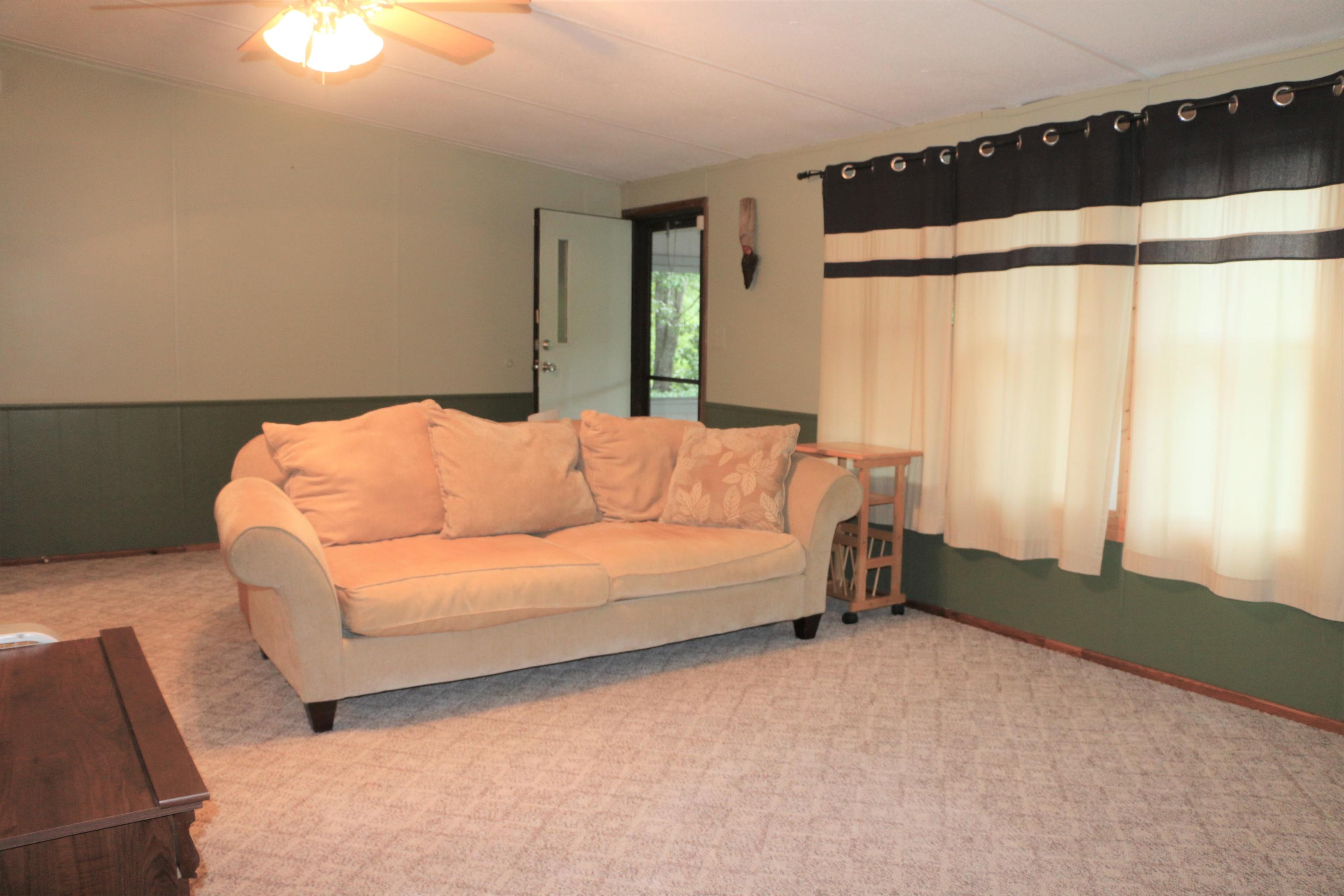 284 Blue Ridge Road Speedwell, TN 37870 - Photo 2 of 40 2