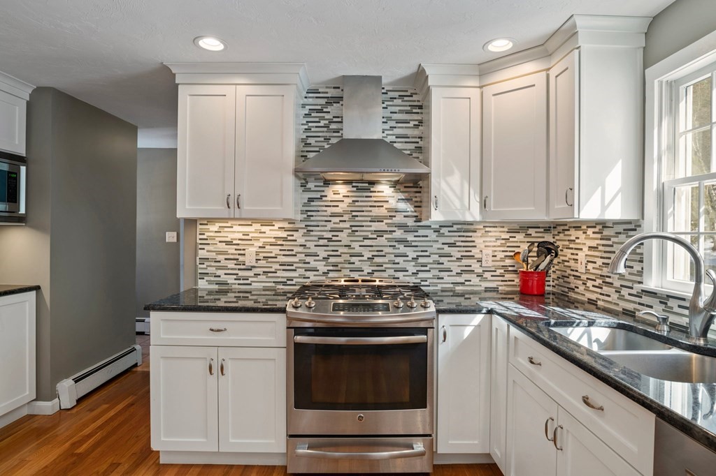 22 Samuel Gamwel Road Northborough, MA 01532 - Photo 8 of 41 Gallery Image 8