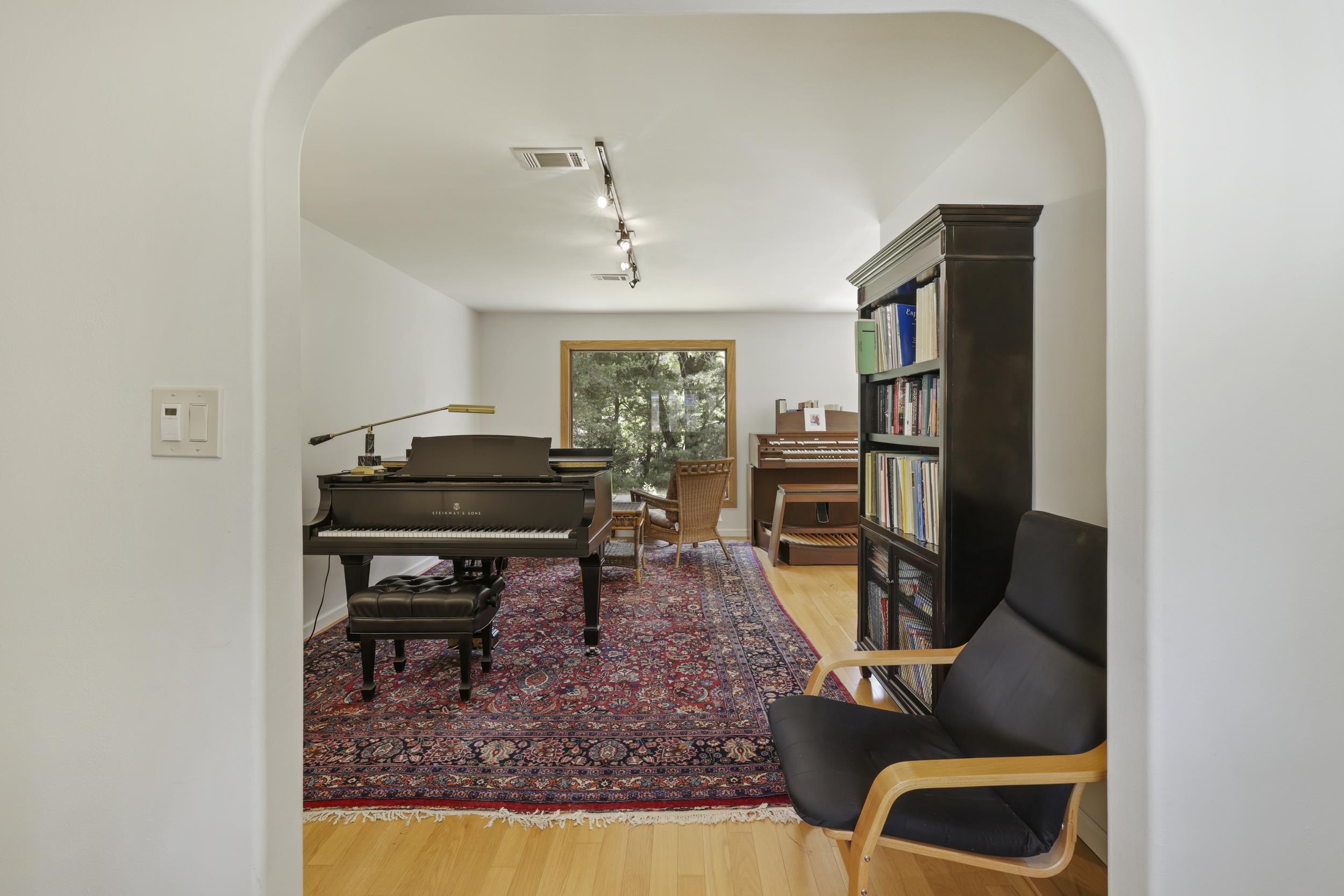 1805 Aaron Road Tallahassee, FL 32303 - Photo 10 of 37 Gallery Image 10