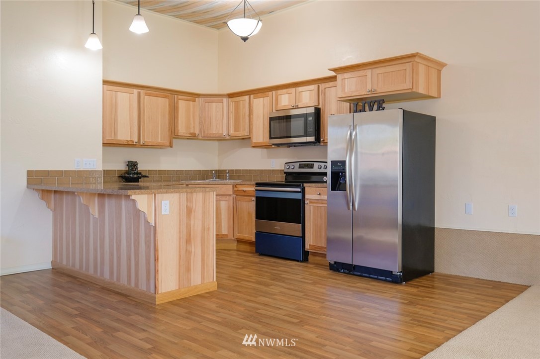 51 Arcadia Road West Port Townsend, WA 98368 - Photo 17 of 23 Gallery Image 17