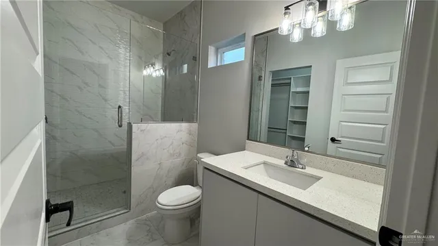 $1,200 | 906 Hidden Hills St Mission, Unit 3, Mission, TX 78572