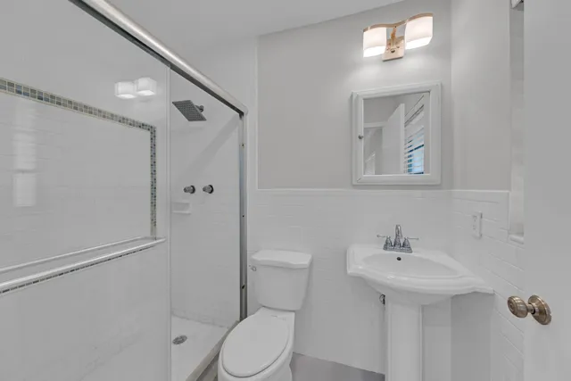 $4,500 | 900 Northeast 4th Street, Unit B, Boca Raton, FL 33432