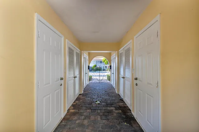 $4,500 | 900 Northeast 4th Street, Unit B, Boca Raton, FL 33432