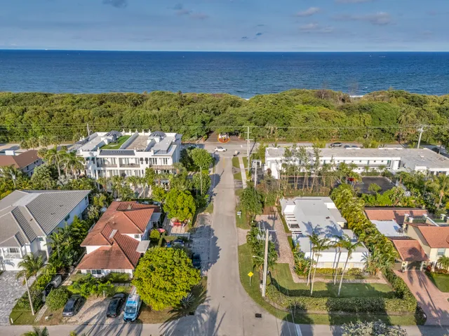 $4,500 | 900 Northeast 4th Street, Unit B, Boca Raton, FL 33432