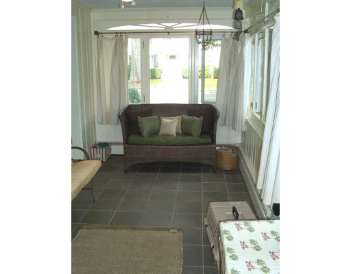 179 Warren Road Framingham, MA 01702 - Photo 4 of 16 Gallery Image 4