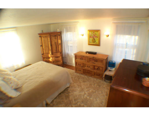 179 Warren Road Framingham, MA 01702 - Photo 9 of 16 Gallery Image 9