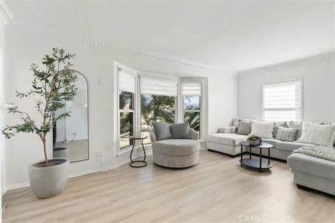 $919,995 | 10253 South 4th Avenue, Inglewood, CA 90303