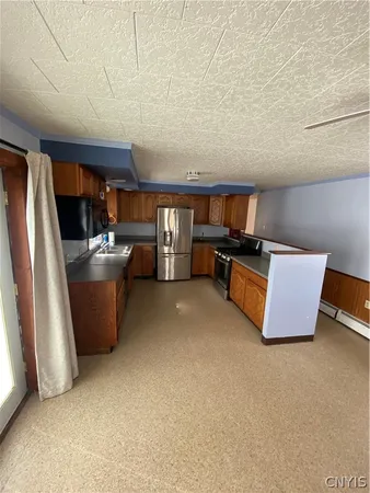 $265,500 | 14582 Lake Street, Sterling, NY 13156