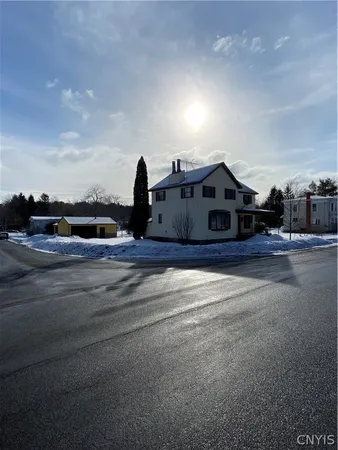 $265,500 | 14582 Lake Street, Sterling, NY 13156
