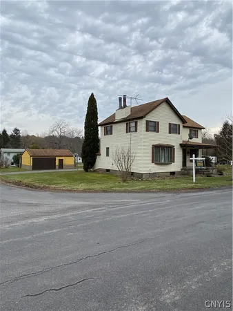 $265,500 | 14582 Lake Street, Sterling, NY 13156