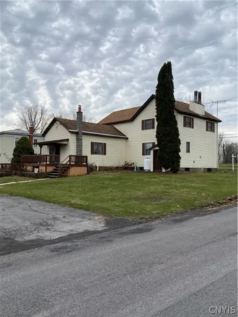 $265,500 | 14582 Lake Street, Sterling, NY 13156