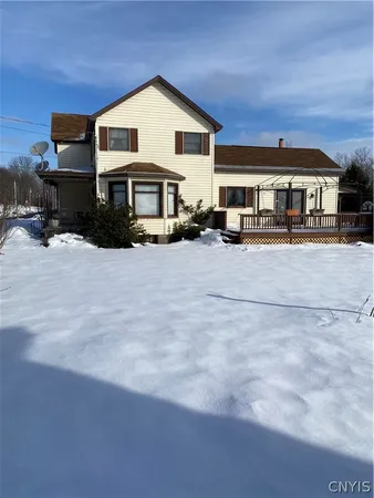 $265,500 | 14582 Lake Street, Sterling, NY 13156