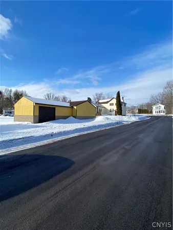 $265,500 | 14582 Lake Street, Sterling, NY 13156