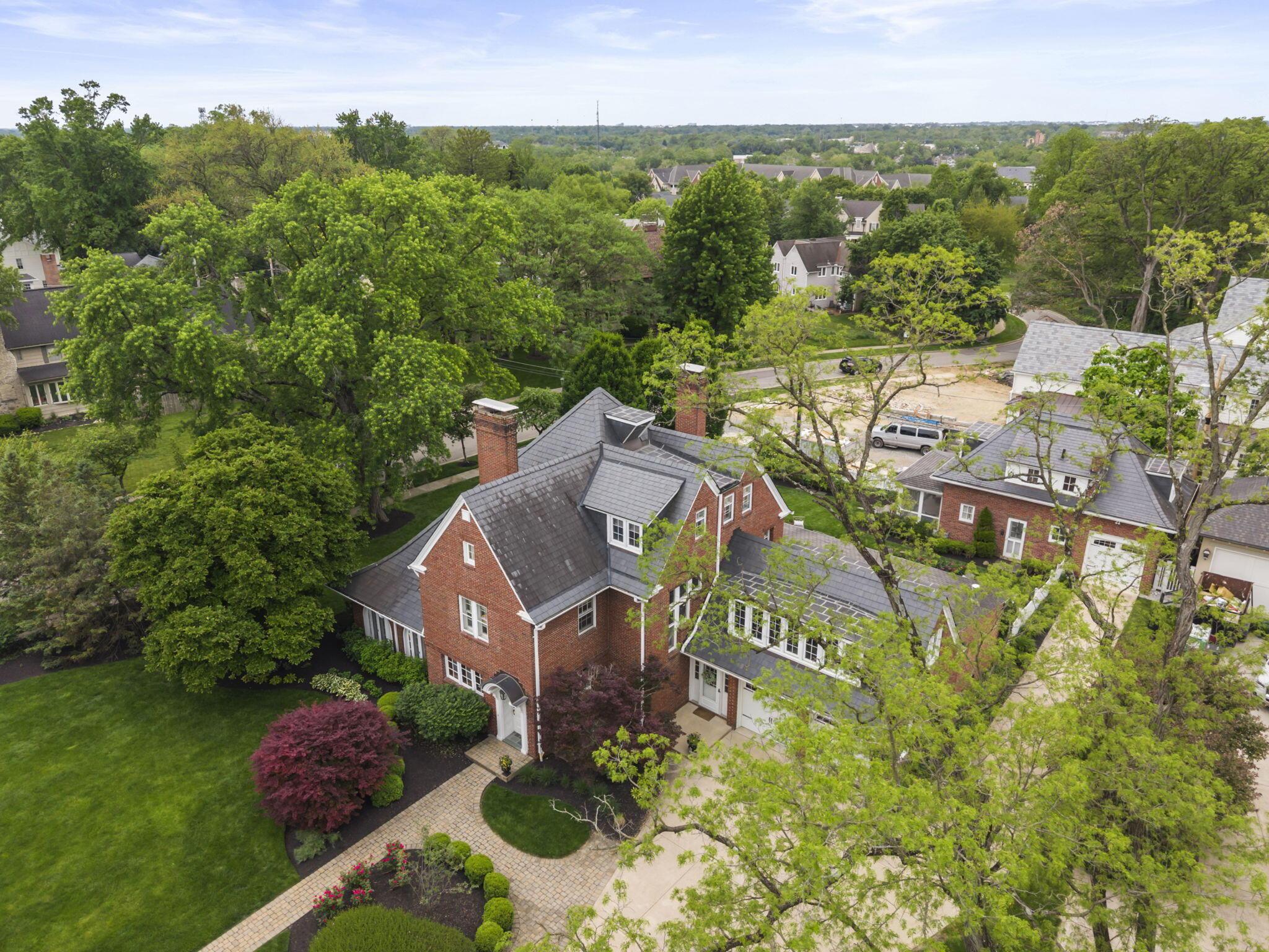 1875 Roxbury Road Upper Arlington, OH 43212 - Photo 78 of 97 Aerial