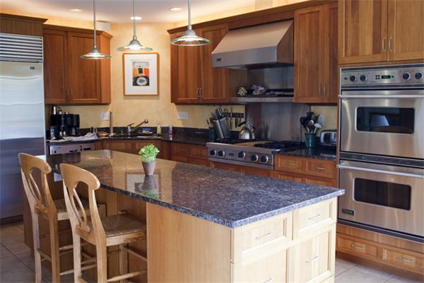 378 Spring Street Northampton, MA 01062 - Photo 4 of 17