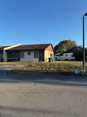 $3,100 | 4929 Southwest 139th Court, Miami, FL 33175