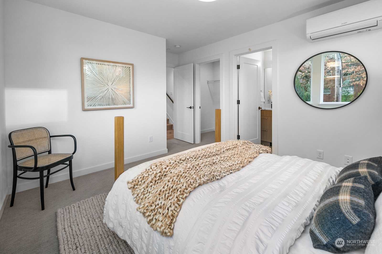 369 Valley Street Seattle, WA 98109 - Photo 11 of 27