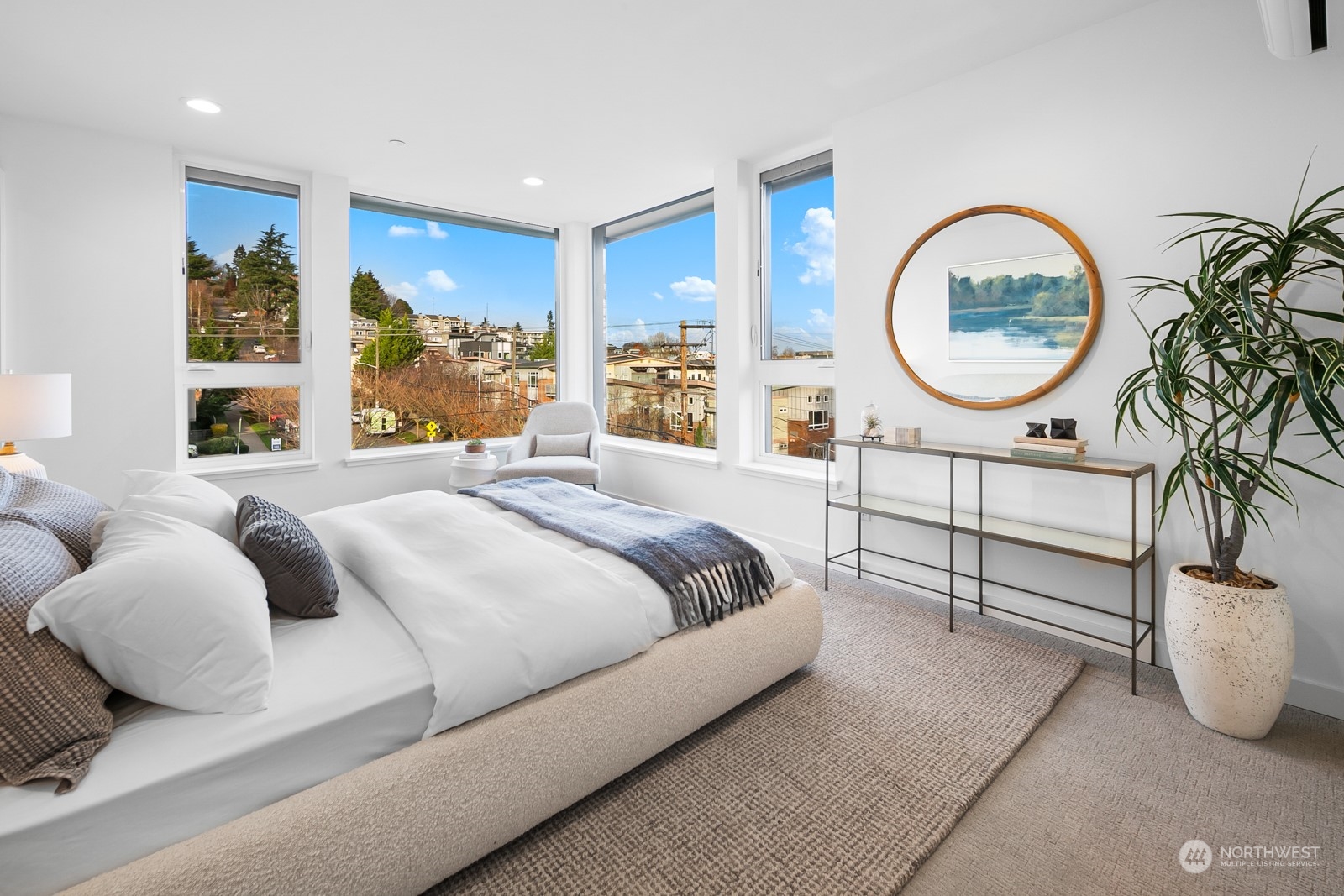 369 Valley Street Seattle, WA 98109 - Photo 12 of 27