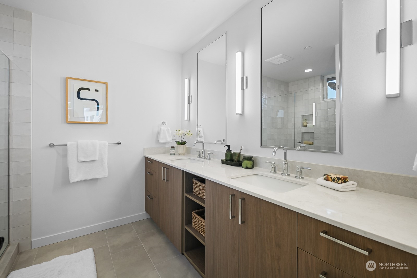 369 Valley Street Seattle, WA 98109 - Photo 13 of 27