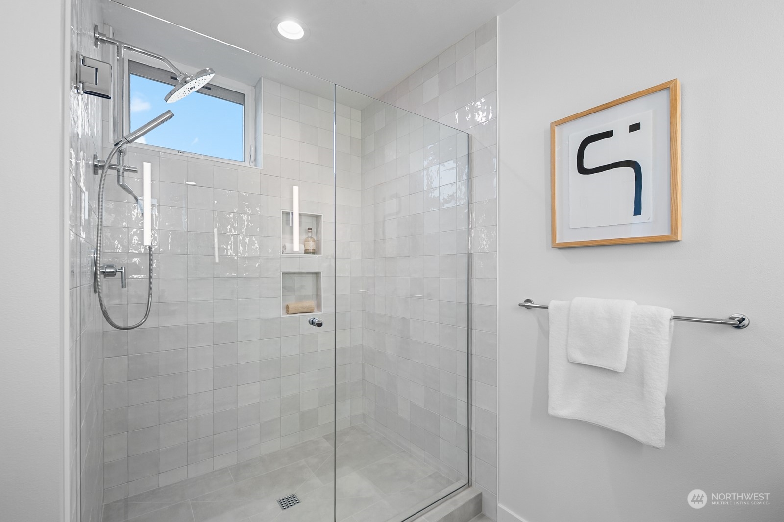 369 Valley Street Seattle, WA 98109 - Photo 14 of 27