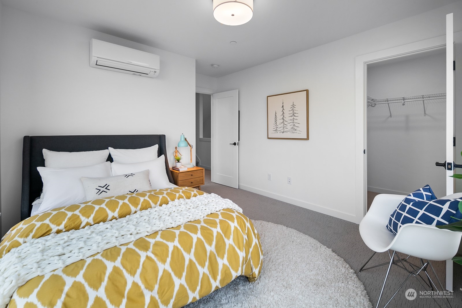 369 Valley Street Seattle, WA 98109 - Photo 15 of 27