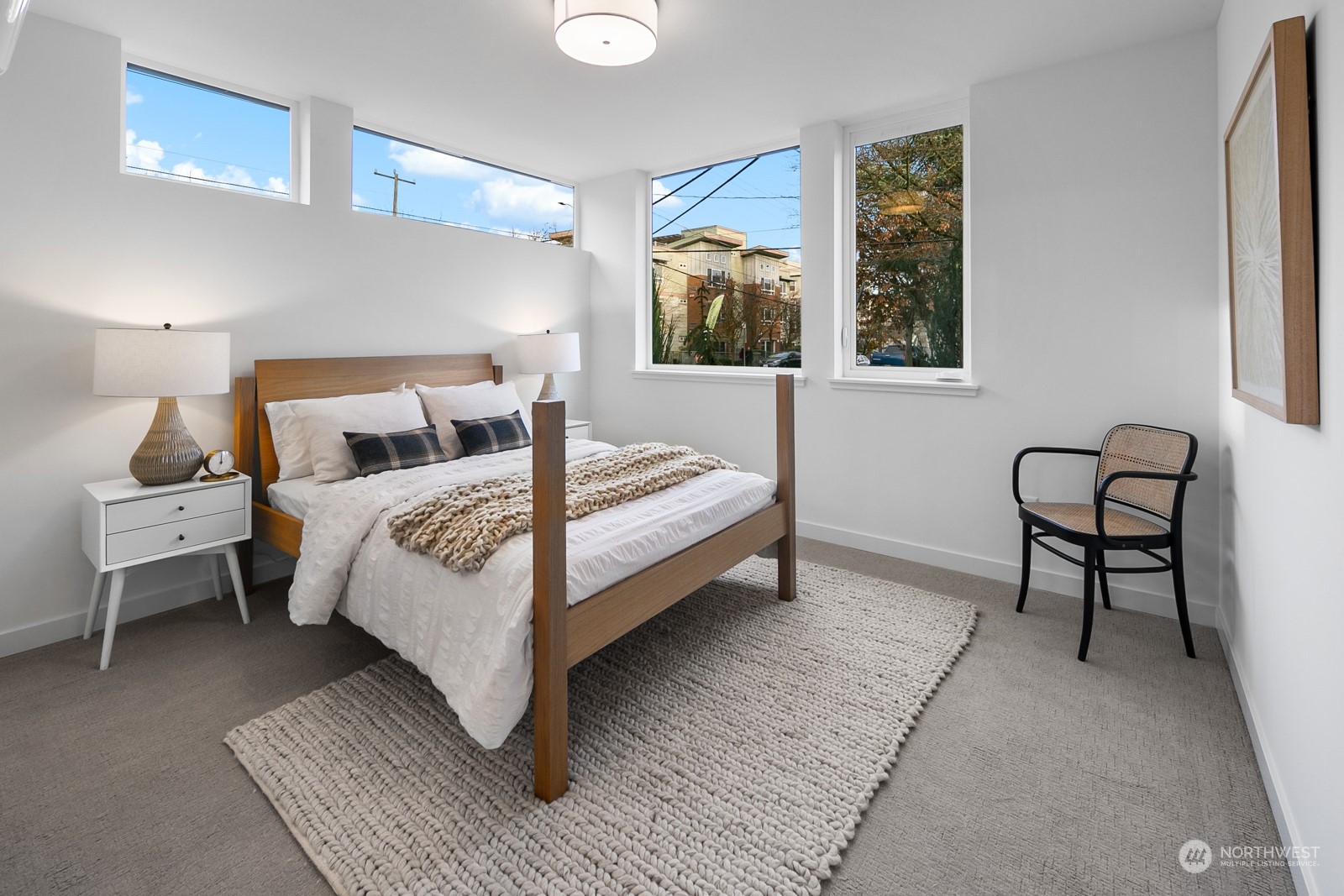 369 Valley Street Seattle, WA 98109 - Photo 19 of 27