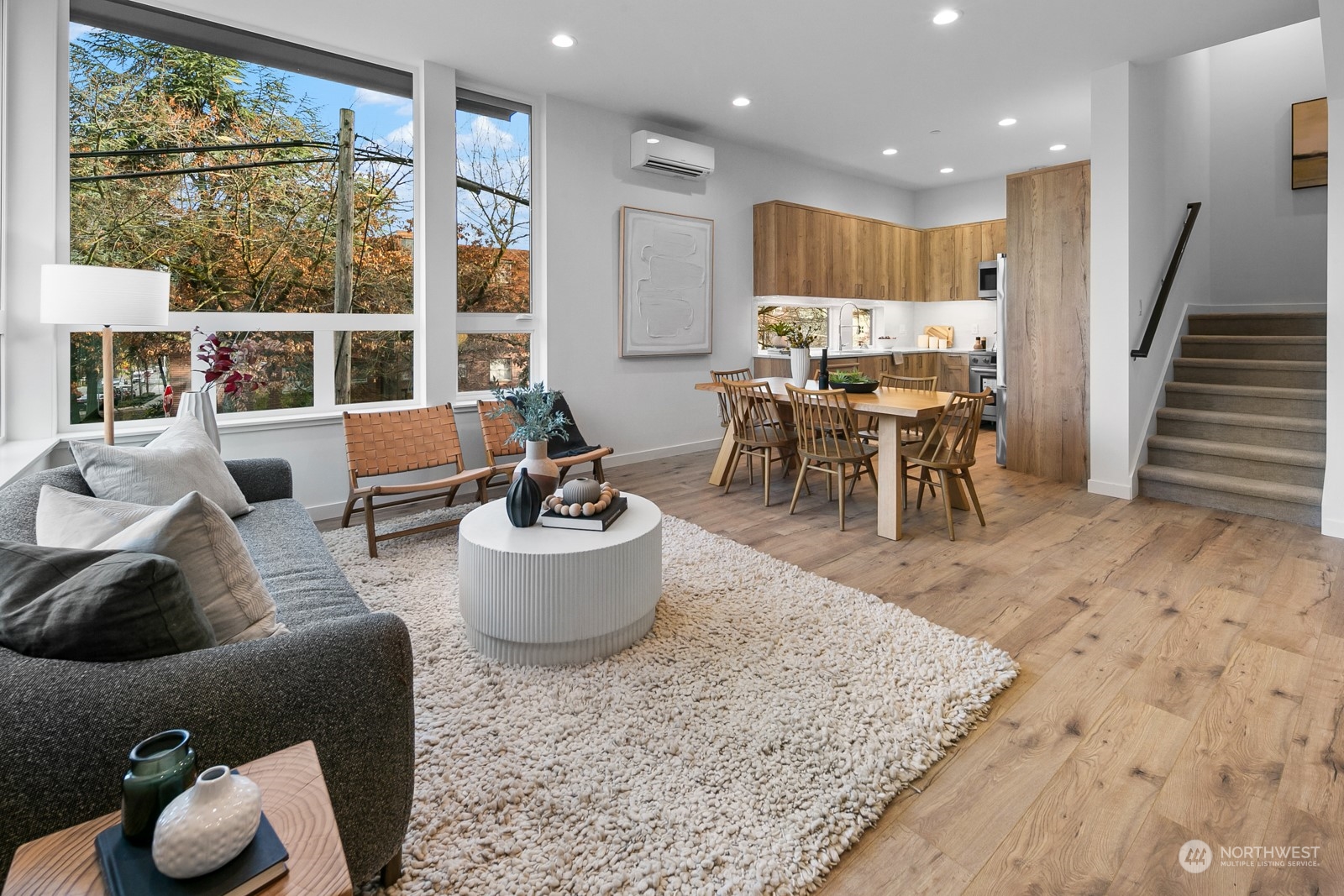 369 Valley Street Seattle, WA 98109 - Photo 2 of 27